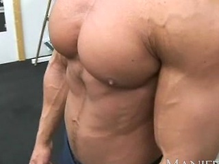 Gio in a gym